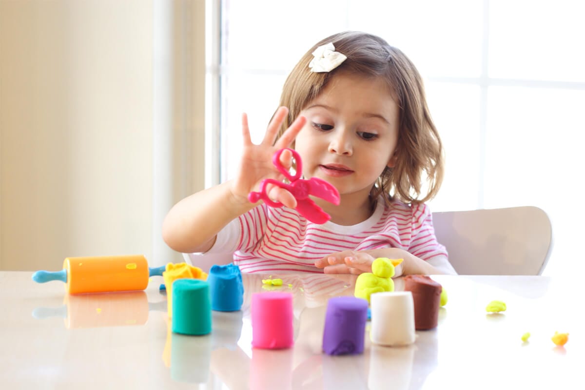 small-girl-playing-spanish-clubhouse-spanish-language-classes-in-st